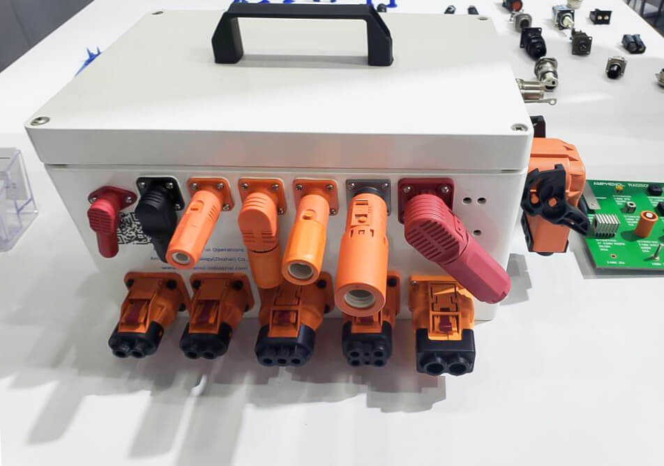 Battery Storage Connector