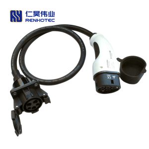 IEC 62196-3 Plug to SAE J1772 Socket 16A 250V EV Fast Charging Adapter with 0.5 Meters Cable