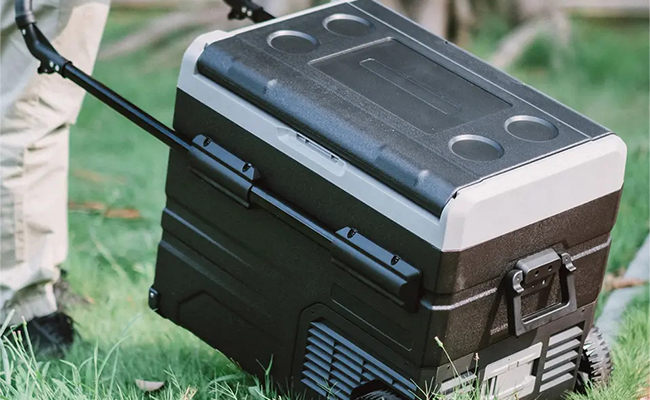 portable solar fridge