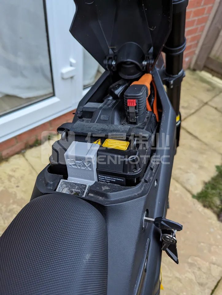 Hybrid Connectors