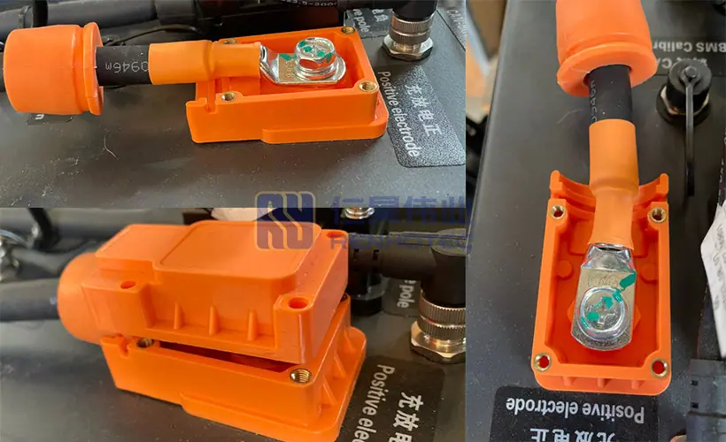 Durchsteckbare Stromanschlüsse von Renhotec