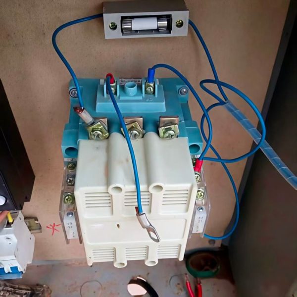 Installation im Inneren der Box